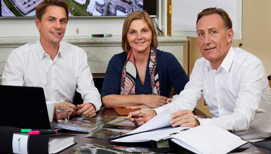 (Jacob Torell, VD Next Step Group, Susanne Ekblom, VD Vectura Fastigheter, Jan-Olof Jacke, Sverige VD AstraZeneca, Foto: Fredrik Persson)