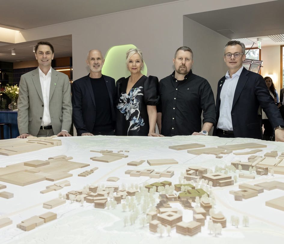 Jacob Torell, CEO & founder of Next Step Group; Jim Rowan, CEO and President of Volvo Cars; Lisa Thoren, Head of Workplace at Volvo Cars; Anders Bell, Head of Global Engineering at Volvo Cars; Joel Ambré, CEO at Vectura Fastigheter